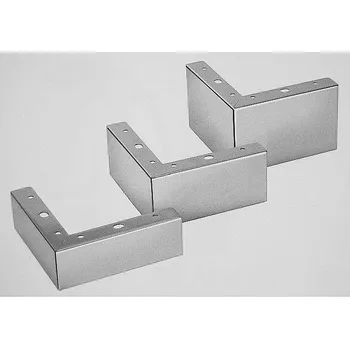 Nábytkové kování 64183 - Nožka KA296 150x150x100 CHROM (Výškově nastavitelná nábytková nožka z chromované oceli. Rozměry podložky 150x150mm, výška cca 100mm. Pro stabilizaci a vyrovnání nábytku.)