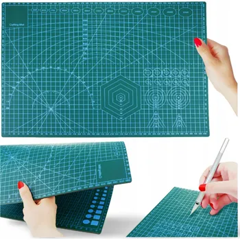 Obraz ZELENÁ SAMOZAHOJOVACÍ PODLOŽKA A3 PRO ŘEZÁNÍ 45x30cm ÚHLOMĚRY