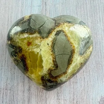 Septárie leštěná Madagaskar Srdce P6-13 cca 7,5 x 6,3 cm, 228 g