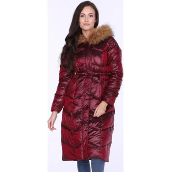 Dámský kabát Vínový dámský zimní prošívaný kabát s kapucí BLH 220032 FF - bordo Velikost: 3XL