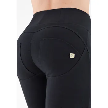 Dámské oblečení Freddy kalhoty WR.UP v černé barvě, vysoký pas, superskinny střih, 7/8 délka, organická bavlna Vybraná velikost: L