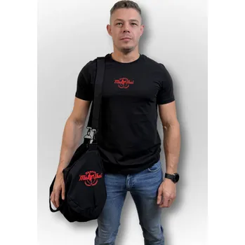Triangel Taška Fitness MTO s červeným logem Barva: Černá