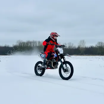 malá motorka Leramotors Dětská benzínová motorka Pitbike Leramotors SHARK E-START 125ccm 4T 17/14 s výkonem 9PS - červená