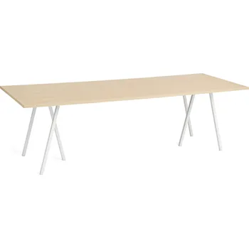 Jídelní stůl Hay, Stůl Loop Stand lakovaná dubová deska stolu bílé nohy 250 cm - Formadore