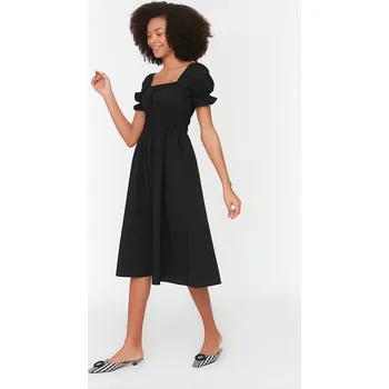 Dámské šaty Šaty trendyol Schwarz 518220 38