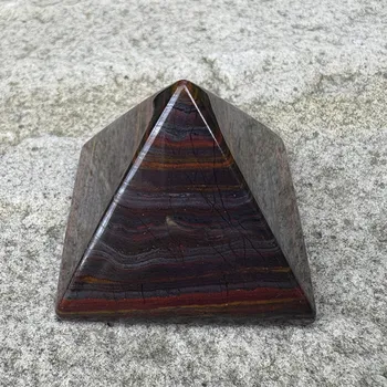 Drahý kámen Pyramida tygří železo 30x35 mm