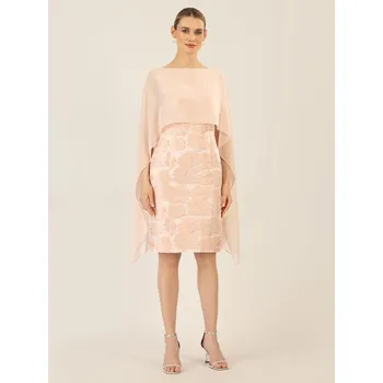 Dámské šaty Šaty APART Rosa 983022 38