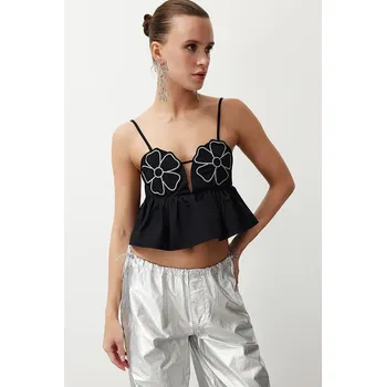 Dámské tričko trendyol Schwarz 7959261 34