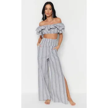 Dámské tričko trendyol Grau 2549179 36