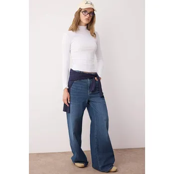 Dámské tričko trendyol Weiß 1840897 XL