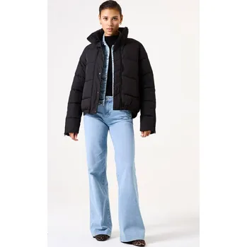 Dámská vesta Bunda Garcia Schwarz 6769200 M