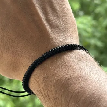 Náramek Tibetský náramek pro štěstí - ČERNÝ STRONG