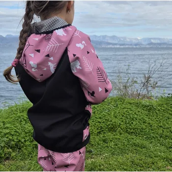 Yháček Softshellová bunda s beránkem Yháček, Lesní zvěř na starorůžové Velikost: 128