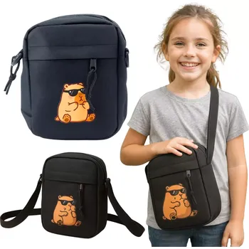 Kabelka Dětská crossbody taška s kapybarou, nastavitelný popruh, černá 19,5 × 14 cm