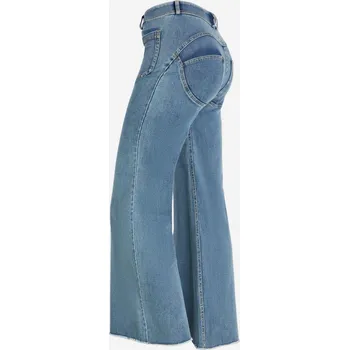 Dámské oblečení Freddy kalhoty WR.UP SNUG ve světle džínové barvě, reálné kapsy, vysoký pas na knoflíčky, velmi široké nohavice Vybraná velikost: S