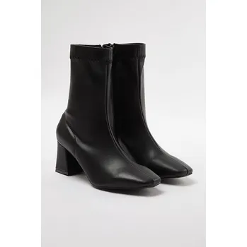 Dámské kozačky Kozačky trendyol Schwarz 6980229 40