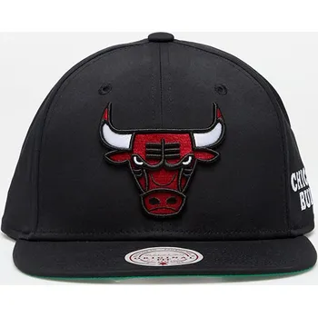 Kšiltovka Kšiltovka Mitchell & Ness NBA Bulls April Showers Snapback Cap Black Universal