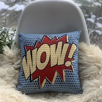 Dekorativní polštářek BYTEMA Gobelínový povlak na polštář COMICS WOW 45 x 45 cm