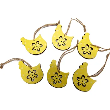 Velikonoční dekorace Dřevěná slepice s kytičkou - závěsná, 5 cm, žlutá