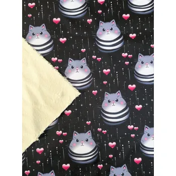 Softshell s beránkem- Kočičky a srdíčka na černé