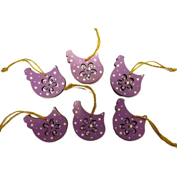 Velikonoční dekorace Dřevěná slepice s kytičkou - závěsná, 5 cm, fialová