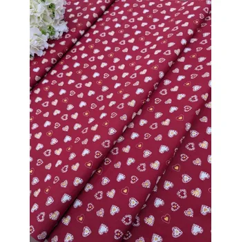 Látka 100% bavlna - bílá a zlatá drobná srdíčka na vínové