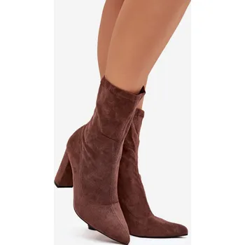 Dámská zimní obuv Dámské kotníkové boty na sloupkovém podpatku s prošitím Rosivelle – hnědé Velikost: 38