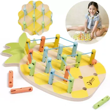 Dřevěná hračka Dřevěná navlékací hračka Ananas Classic World