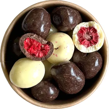 Nutworld.cz Maliny lyofilizované v bílé a hořké čokoládě Množství: 200g