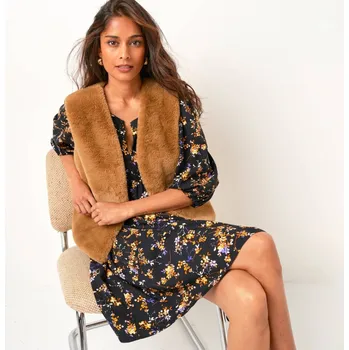 Dámská vesta Vesta z imitace kožešiny bronzová 54