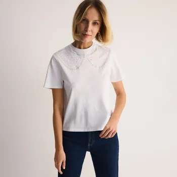 Dámské tričko Reserved - Tričko s ozdobným zakončením - bílá - 117DX-00X - 117DX-00X-L