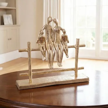 Soška Rodina na zábradlí 496315