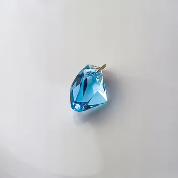 Přívěsek Zlatý přívěsek s křišťálem Ocean Blue, ryzost 585