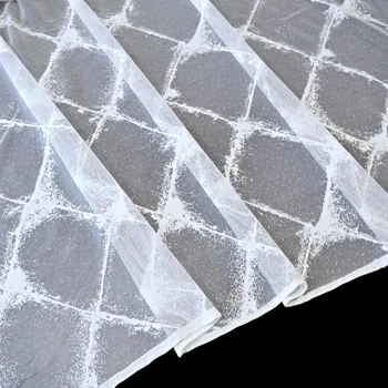 Záclona Záclona Dafne obšití okrajů a tunýlek 8 cm 280