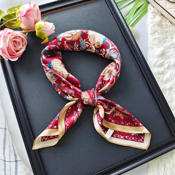 Šátek Hedvábný šátek Bordó s květy 68x68 cm v dárkovém balení, WHITE ORCHID