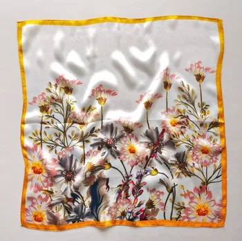 Šátek Hedvábný šátek Květiny 53x53 cm v dárkovém balení, WHITE ORCHID