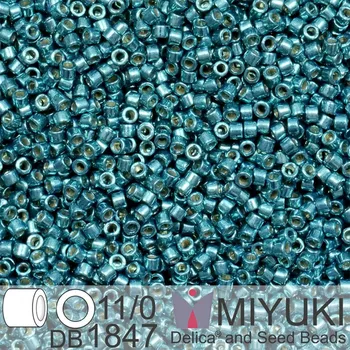 Korálek Korálky Miyuki Delica 11/0. Barva Duracoat Galvanized Dark Sea Foam DB1847. Balení 5g.