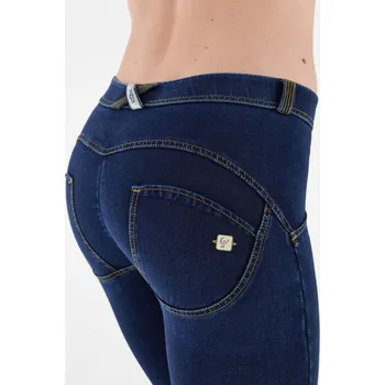 Freddy kalhoty WR.UP ® v džínově tmavě modré, zlatý šev, normální pas, super skinny, 7/8 délka, denim žerzej Možnosti velikostí: XS