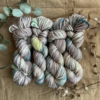 Příze Nectar Bee Chunky Extrafine Merino – Spring Pollen