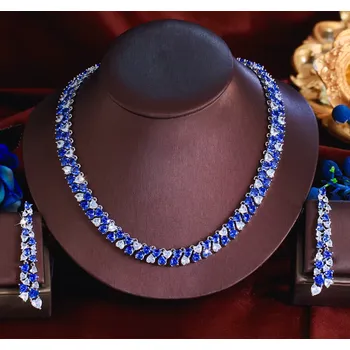 Souprava šperků B-TOP Souprava náušnic a náhrdelníku s modrým CZ zirkonem ve tvaru srdce