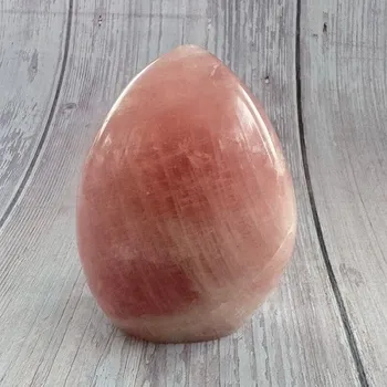 Růženín leštěný freeform Madagaskar 7 cca 5,7 x 9,9 cm, 449 g