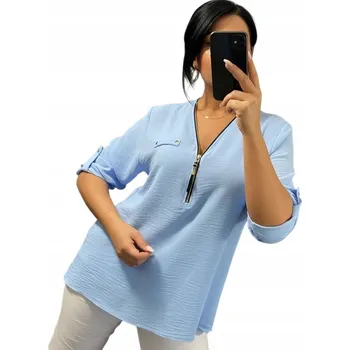 Dámská halenka B772 HLADKÁ HALENKA S VÝSTŘIHEM DO V BLEDĚ MODRÁ vel. 56