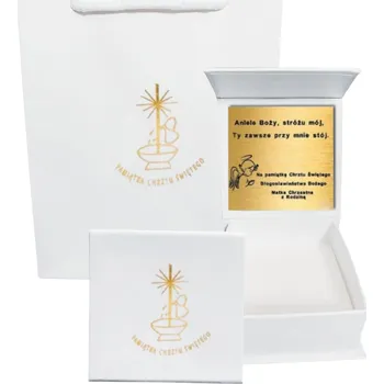 Obraz DÁREK KE KŘTINÁM SVATÉHO KRABIČKA S GRAVÍROVÁNÍM VĚNOVÁNÍM, BÍLÁ