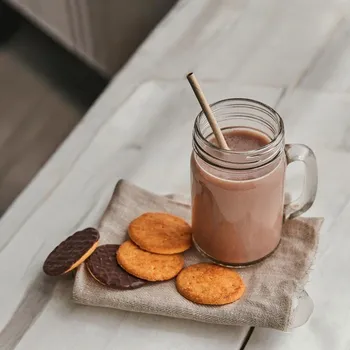 Keto dieta Proteinový koktejl s příchutí čokolády (1 porce)