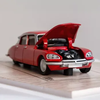 autíčko Hot Wheels x MoMA Citroën DS 23 Sedan - Red JGL48