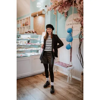 Dámské kraťasy Dámské kraťasy Trendyol Bermuda Trendyol černá 1335773