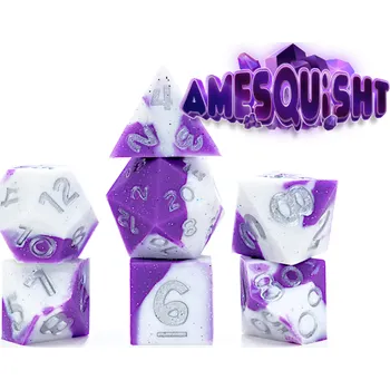 Příslušenství k deskovým hrám Q Workshop Sada 7 antistresových kostek - Amesquisht - fialovo-perleťová a stříbrná
