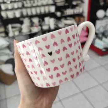 Bastion Collections Hrnek ROSE HEARTS all over, 300ml b320170