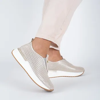 Dámské tenisky Dámské krémové perforované slip-on tenisky Letizia Velikost: 40