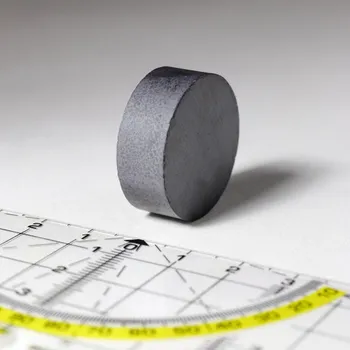 Magsy Feritový magnet válec pr.27x10 Počet kusů: 792 ks